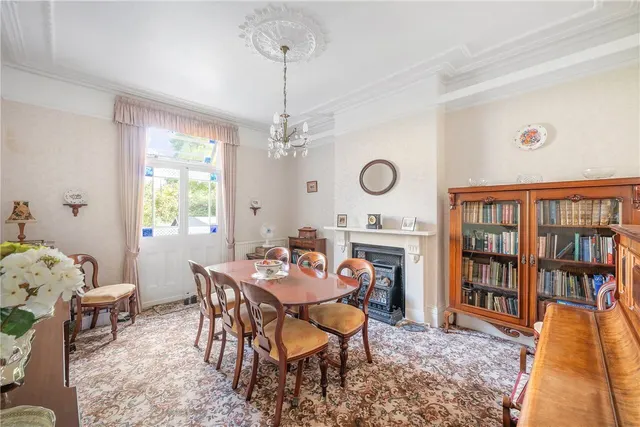 Photo 3 — Elms Crescent, London, SW4