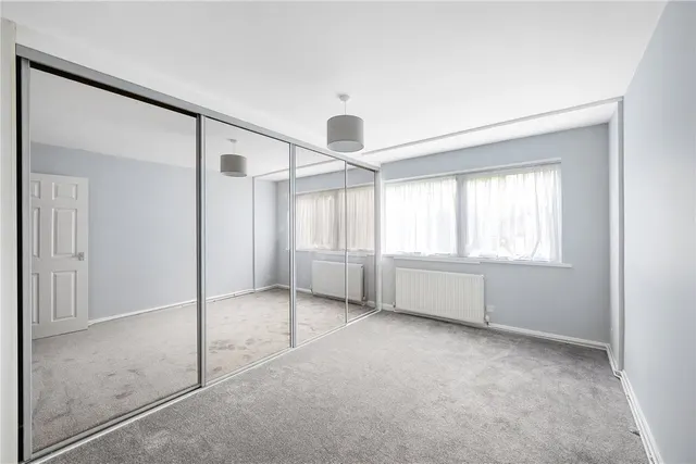 Photo 3 — The Avenue, Beckenham, BR3