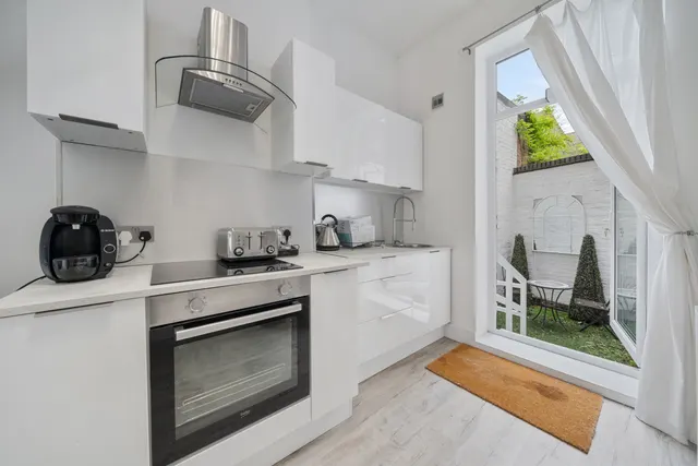 Needham Road, London, W11, photo 3