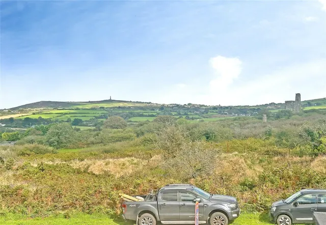 Grenville Gardens, Troon, TR14, photo 3