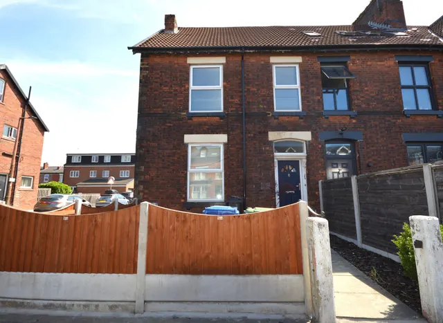 Cheviot Close, Stockport, photo 1