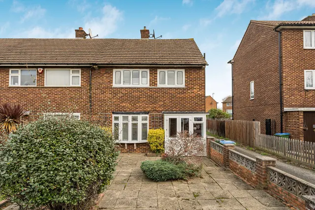 London, SE9 2HF, photo 1
