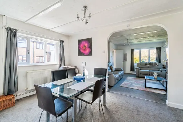Photo 2 — Slimbridge Close, Yate, Bristol, Gloucestershire, BS37