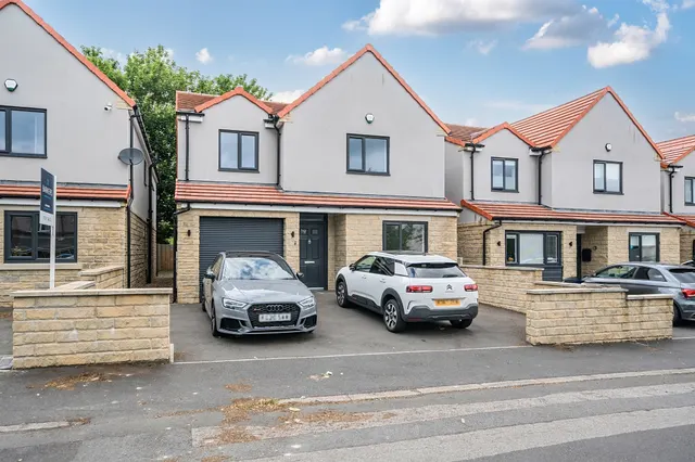 Highmoor Lane, Cleckheaton, BD19, photo 1
