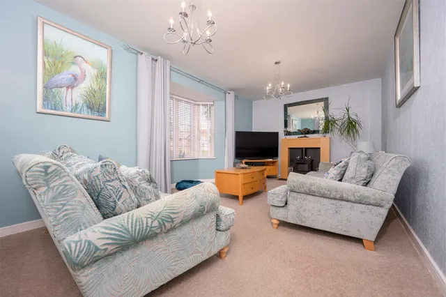 Kielder Street, Kettering, NN14, photo 2