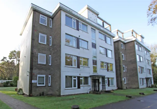 Lindsay Road, Poole, photo 1