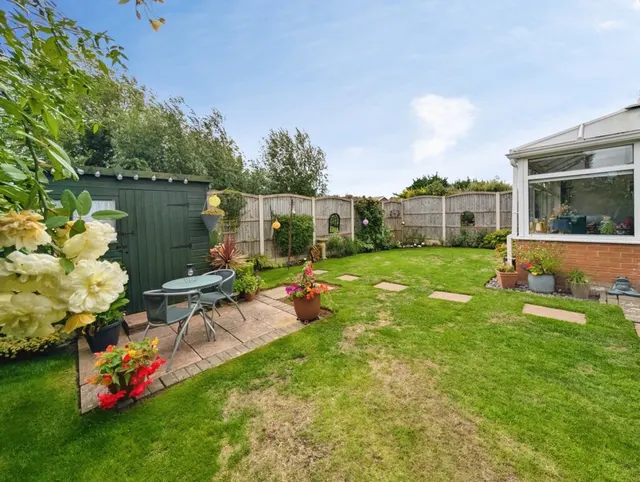 Photo 3 — Winchester Road, Grantham, Lincolnshire