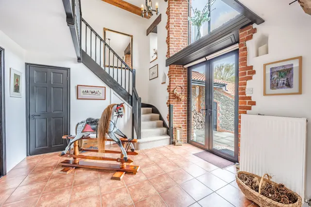 A Characterful Country Home in Hempstead, photo 3