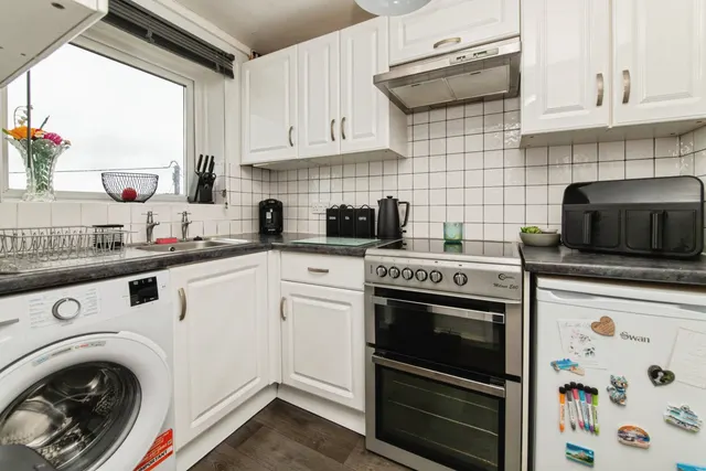 Photo 3 — Bradham Court, Exmouth