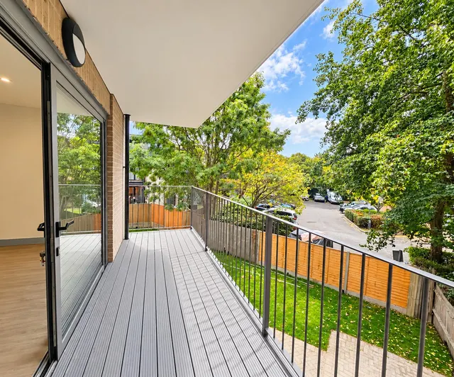 Selsdon Road, London, CR2, photo 2