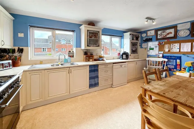 Littlehampton, BN17, photo 2