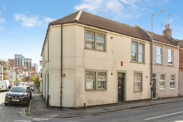 Dean Lane, Bristol, BS3, photo 1