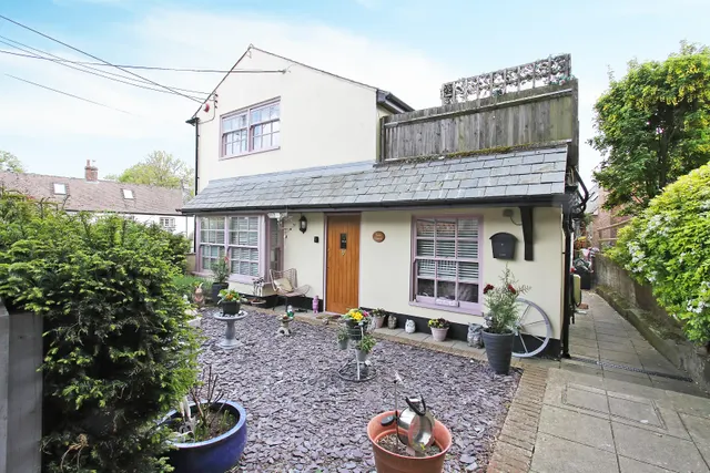 Upper Clatford, Andover, photo 1