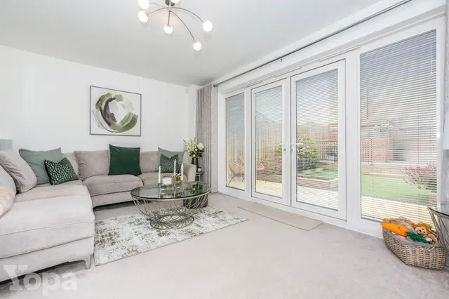 Emmeline Avenue, Swanscombe, DA10, photo 1