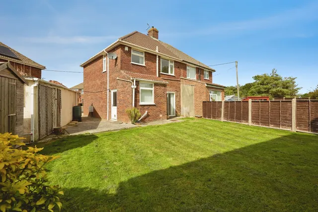 Winston Drive, Yeovil, photo 1