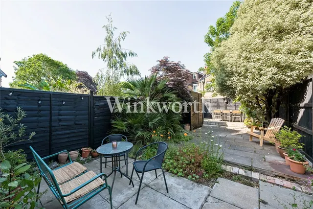 Gloucester Road, London, N17, photo 1