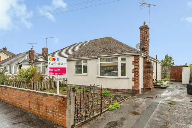 Leyland Drive, Saltney Ferry, Chester, photo 1