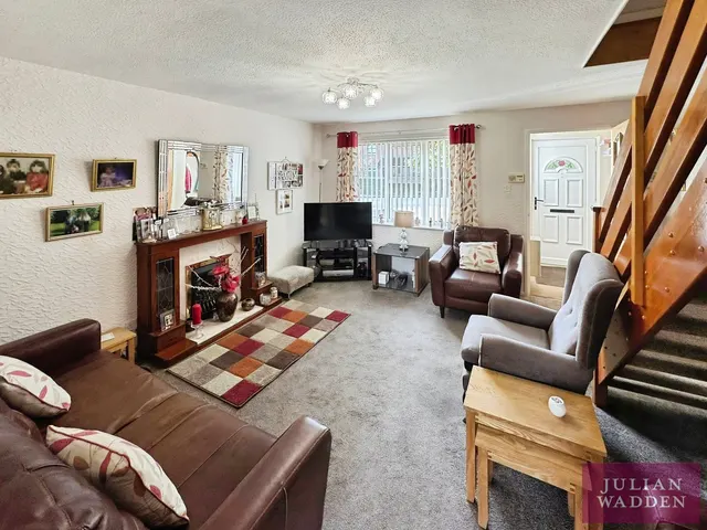 Uppermill Drive, Burnage, M19, photo 2