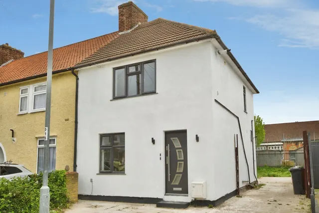 Sterry Road, Dagenham, RM10, photo 1