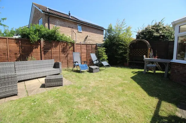 Photo 3 — Woodington Road, Clevedon, North Somerset, BS21