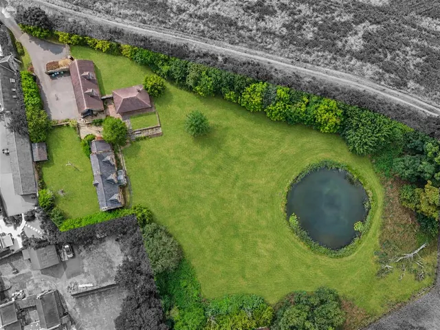 Bell Hill, Finedon, photo 3