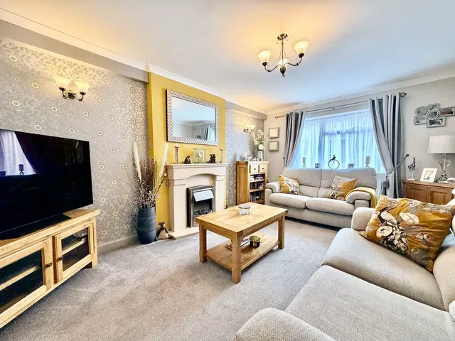 Photo 2 — Ronald Road, Beaconsfield HP9 1AJ