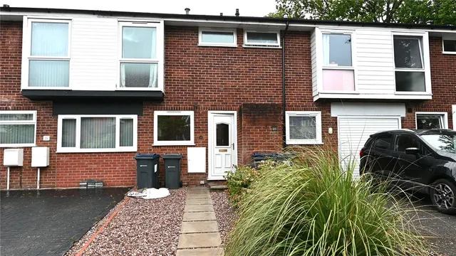 Grove Avenue, Moseley, Birmingham, B13 9RU, photo 1