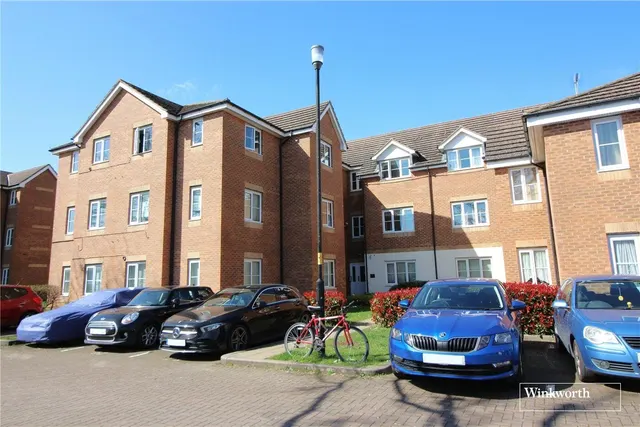 Bennington Drive, Borehamwood, WD6, photo 1