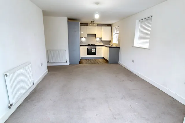 Photo 3 — Lowther Road, Bournemouth BH8 8NG