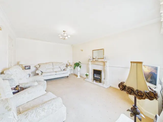The Heath, Ashton-under-Lyne, OL7, photo 2