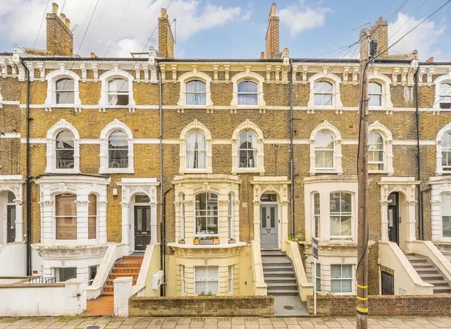 Ferndale Road, Clapham, SW4, photo 1