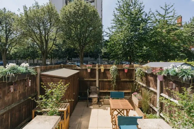Photo 2 — Lysander House, Temple Street, Bethnal Green E2