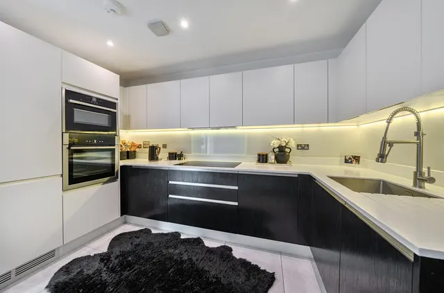 Station Drive, Sutton Scotney, SO21, photo 3