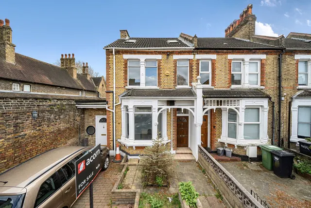 Felday Road, SE13, photo 1