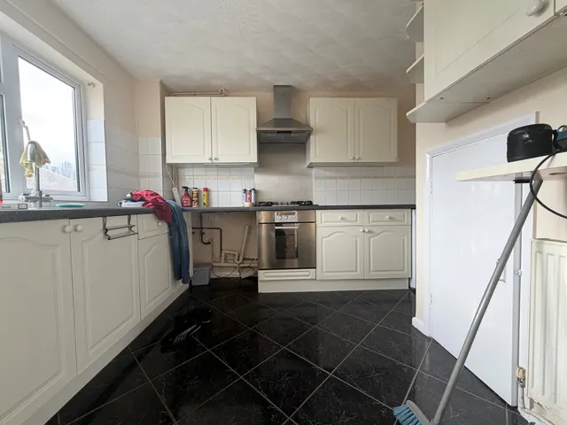 Brickhill, MK41, photo 3