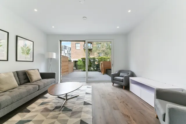 Wansey Street, Elephant & Castle, SE17, photo 1