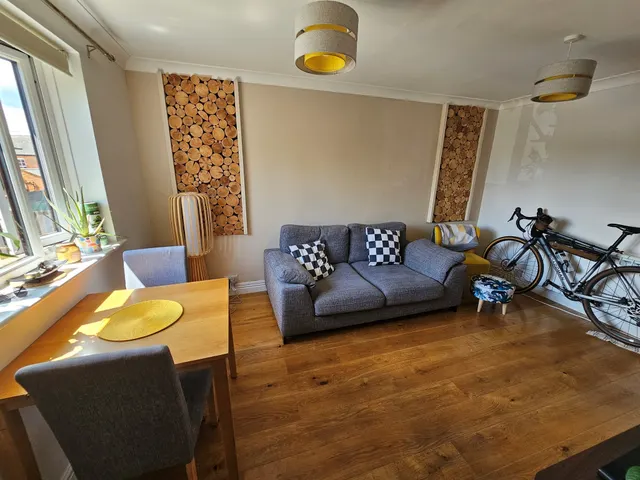 Photo 3 — Quainton Road, Waddesdon, Aylesbury