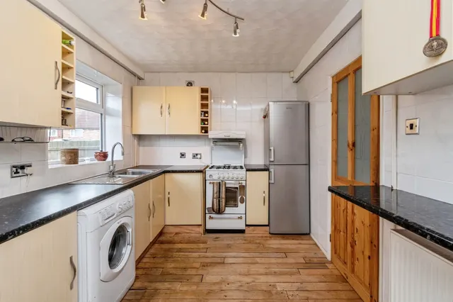 Manor Road, Wednesbury, WS10, photo 2