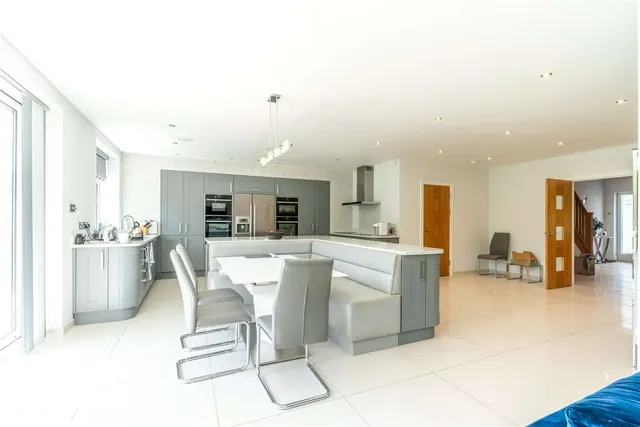 Photo 2 — Shelley Grove, Loughton, Essex, IG10 1BY