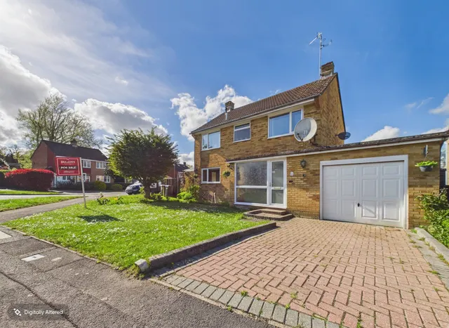 Poynings Crescent, Basingstoke, RG21, photo 1