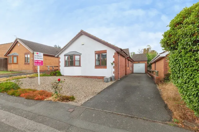 Gilmorton Avenue, Leicester, LE2, photo 1
