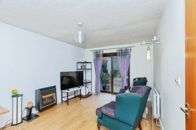 Gilmorton Avenue, Leicester, LE2, photo 2