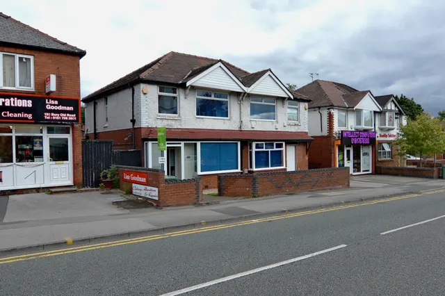 Bury Old Road, Whitefield, M45, photo 1