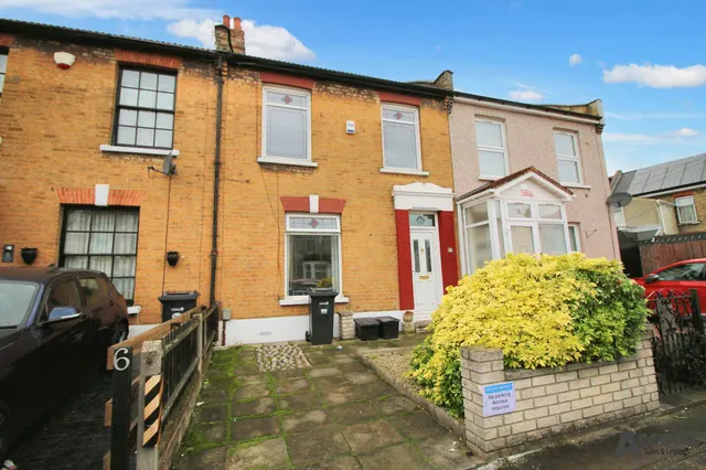 Guildford Road, Ilford, IG3, photo 1