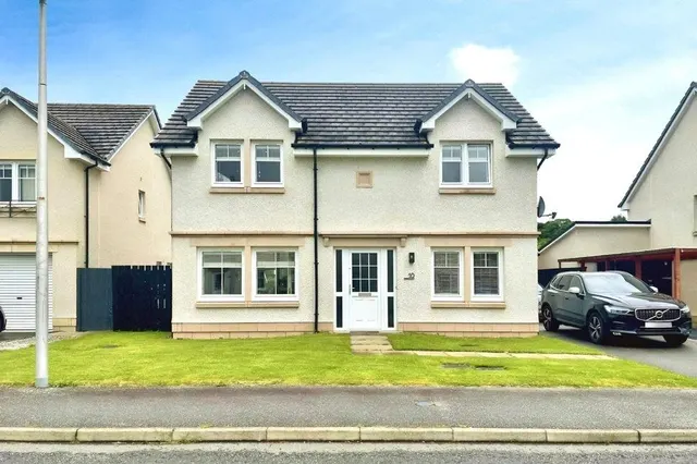 First Field Avenue, North Kessock, Highland, IV1, photo 1