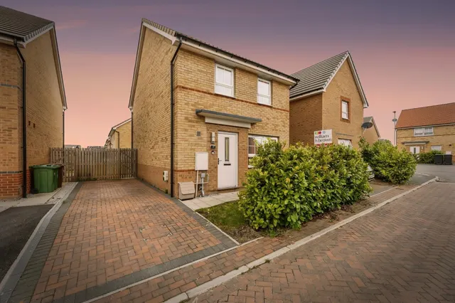 Crown Avenue, East Ardsley, WF3, photo 1