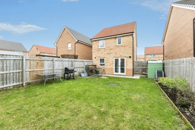 Crown Avenue, East Ardsley, WF3, photo 2