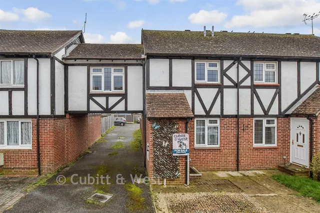 Keelson Way, Littlehampton, BN17, photo 1