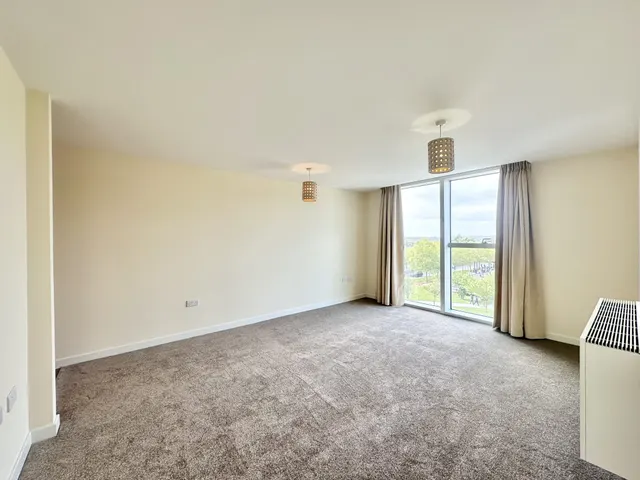Photo 2 — Chelsea House, Milton Keynes, 599 Witan Gate, MK9 2BU