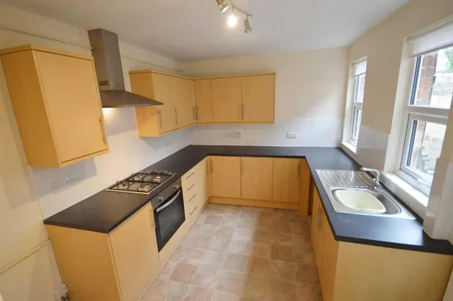 Station Road, Scalby, YO13, photo 2